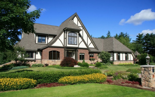 Ask Maria: Should my Roof go Black on my Tudor Home?