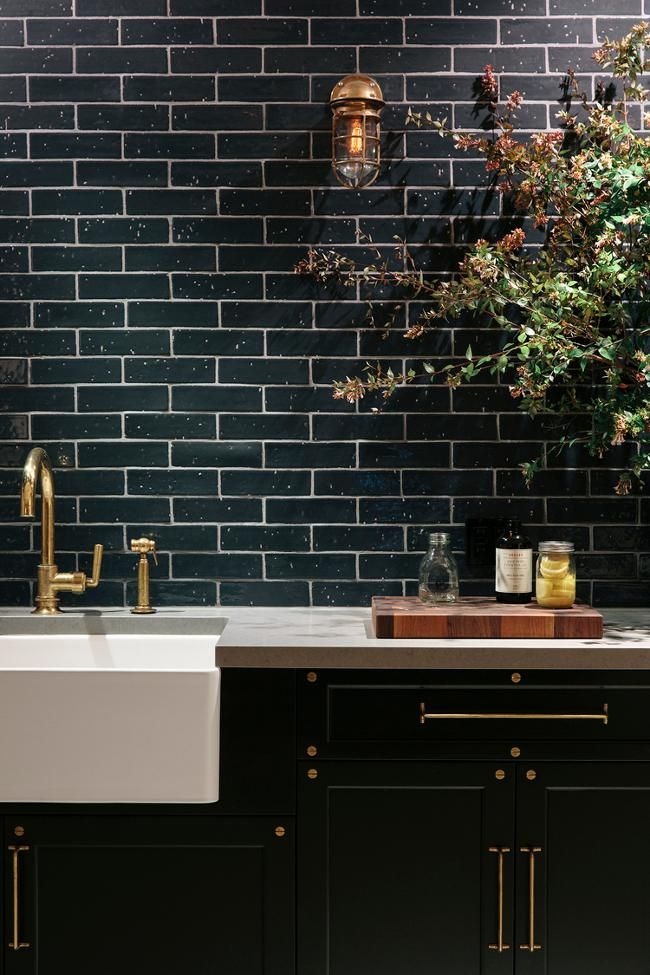 Do's & Don'ts for Decorating with Black Tile | Maria Killam