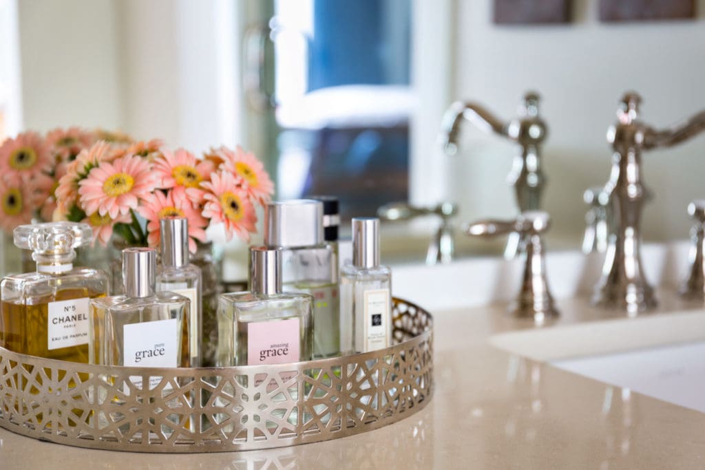 How to Refresh Your Bathroom Without Replacing the Tile: Before and After