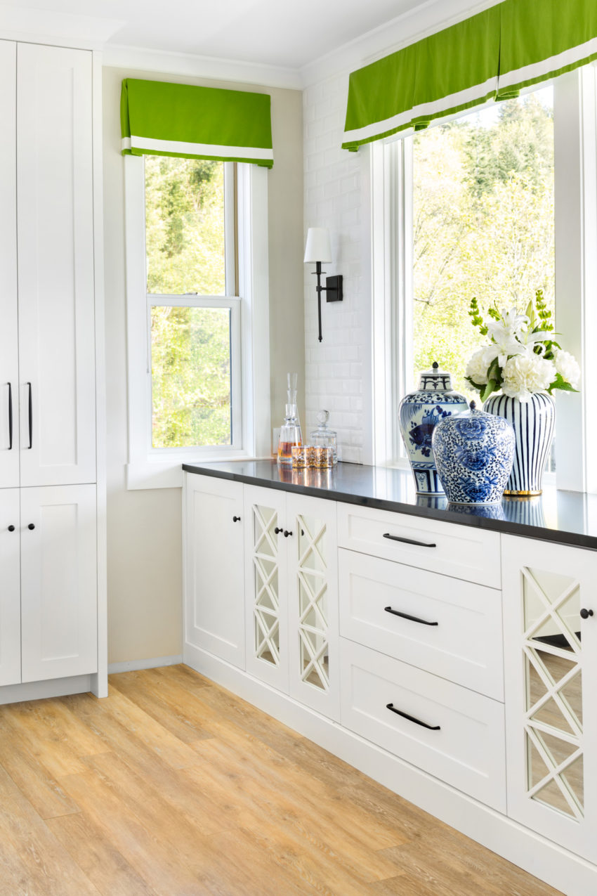Ginger Jars | Kitchen Design | Black Hardware | White Shaker Cabinets | Kitchen Lighting | Decorating with Green