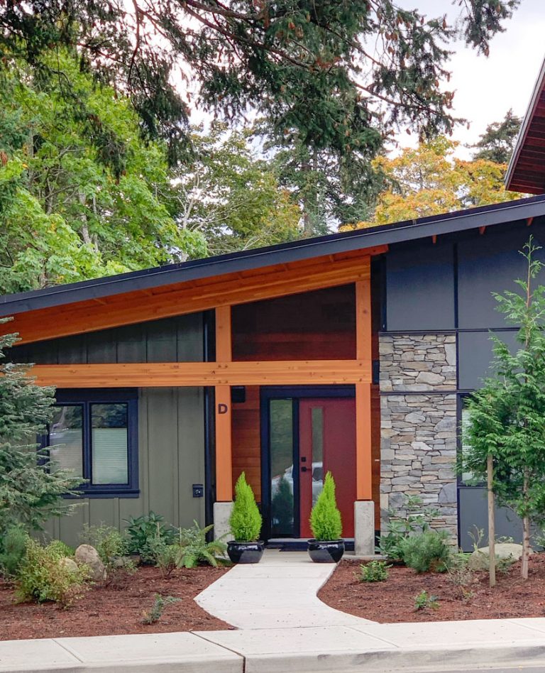 Classic & Timeless Design in West Coast Contemporary Exteriors