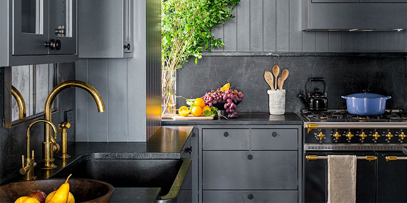 The Best Countertops with Black Appliances - Accent colour