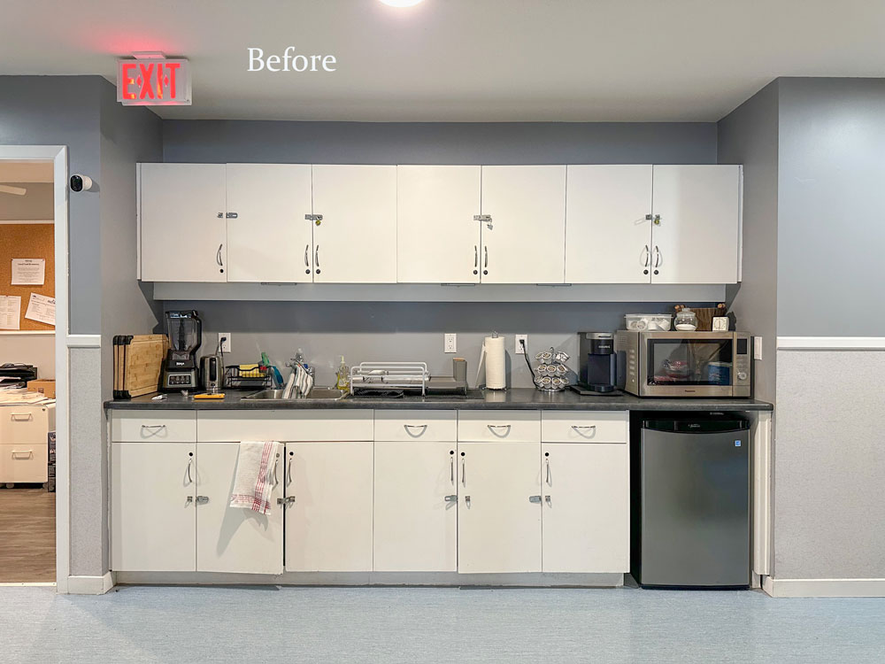 grey kitchenette before