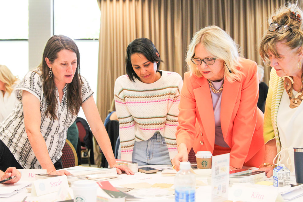 Maria Killam teaching colour