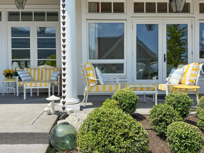 yellow and white patio furniture