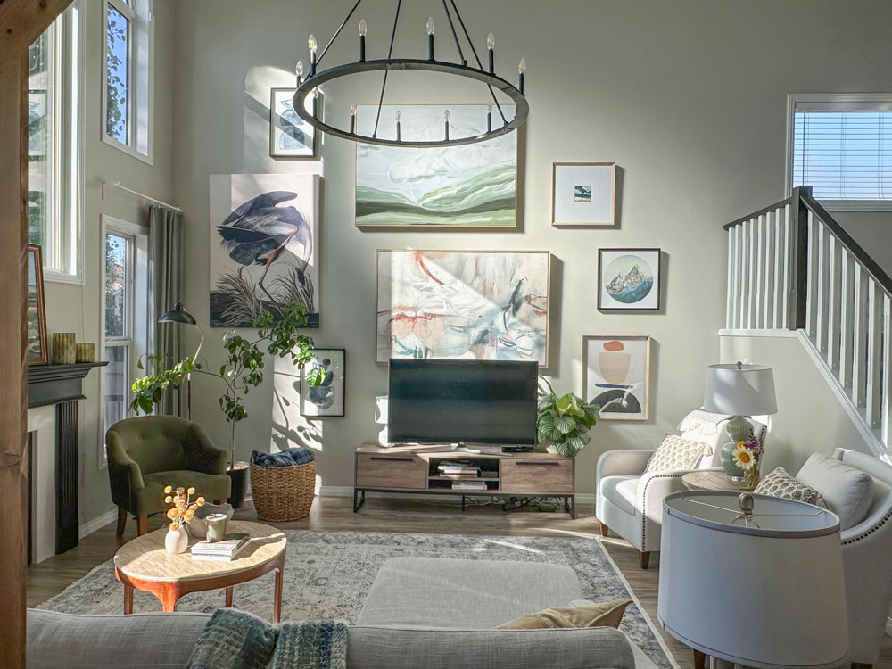 Gallery wall with TV 